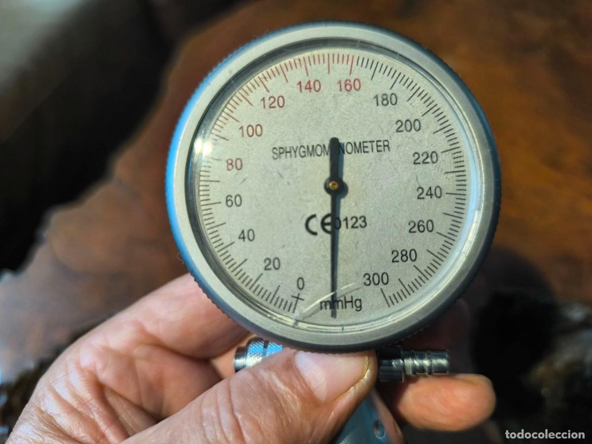 Antig&uuml;edades: TENSIOMETRO SPHYGOMOMANOMETER 7X16 CM FUNCIONA - Foto 2