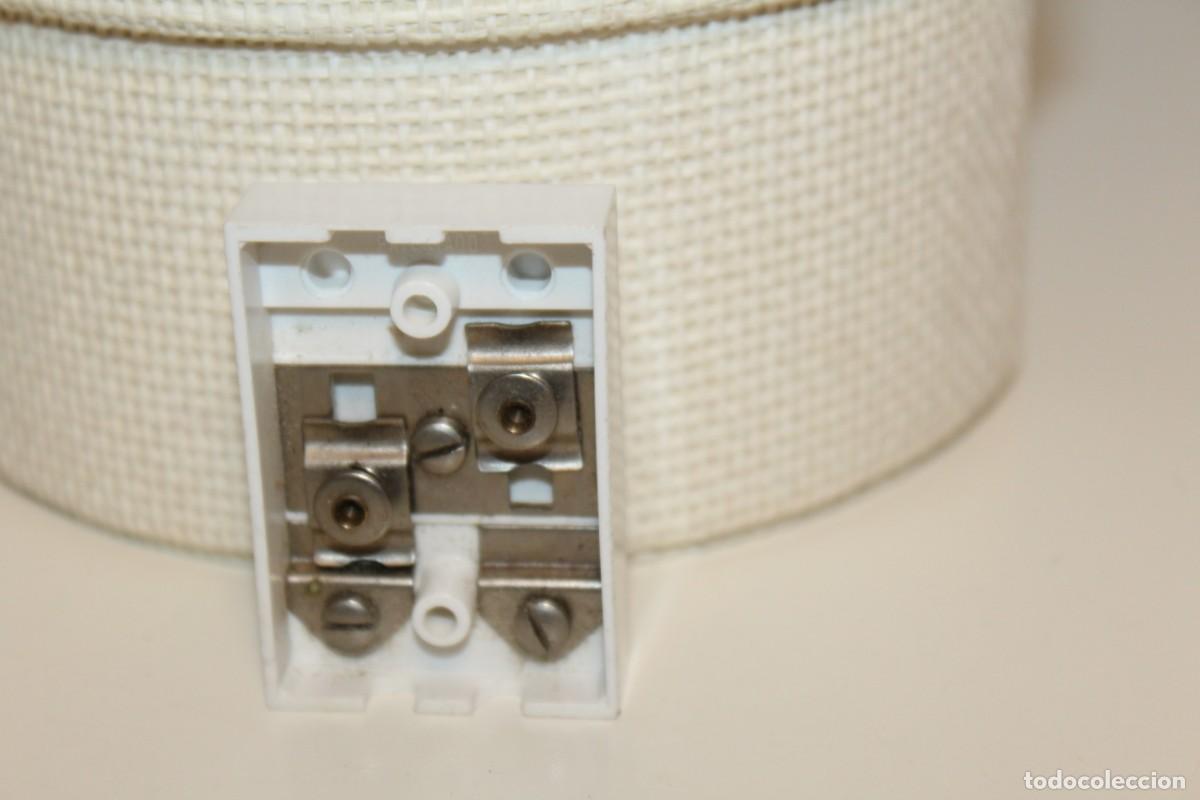 Antig&uuml;edades: ANTIGUO DOBLE INTERRUPTOR DE SUPERFICIE PLANO - Foto 2