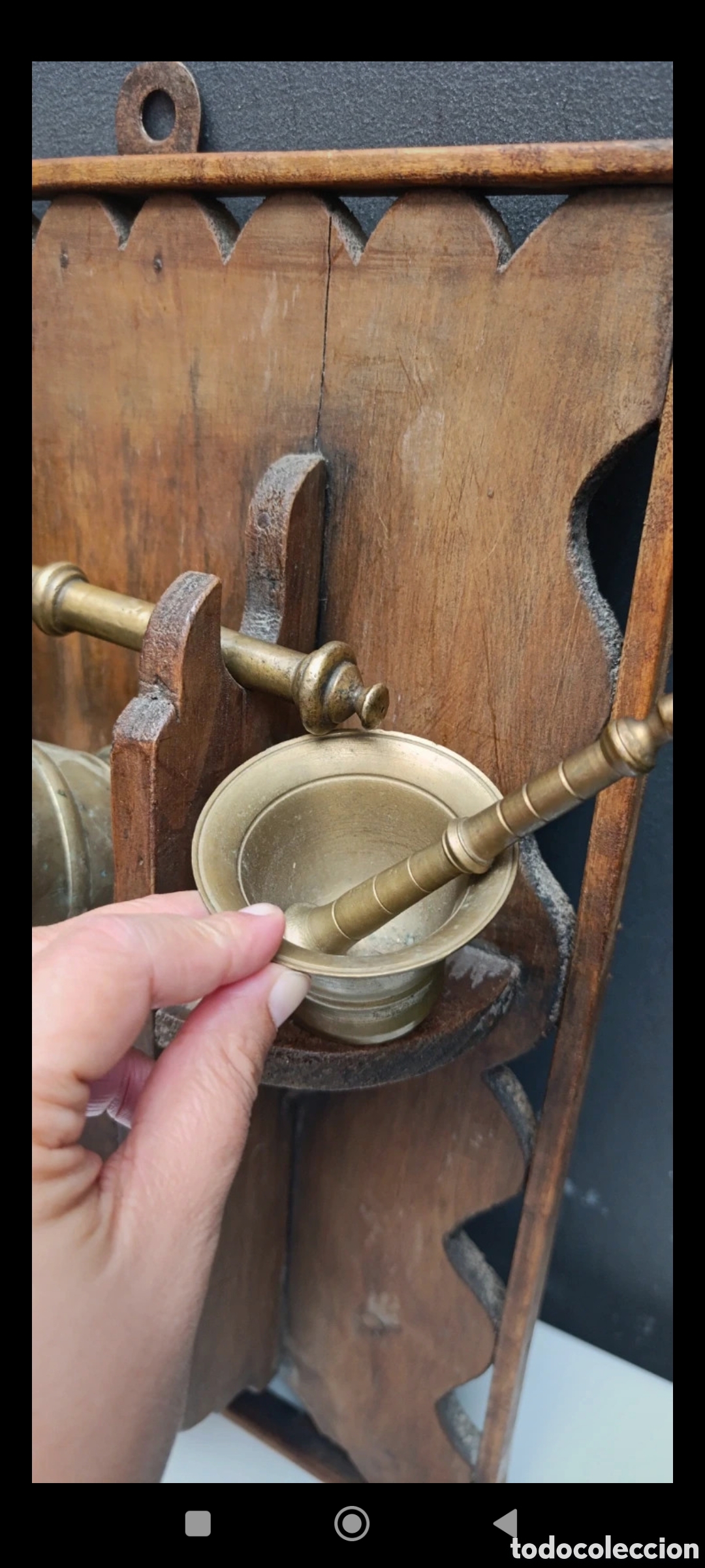 Antig&uuml;edades: Almirez en soporte de madera tallada - Foto 5