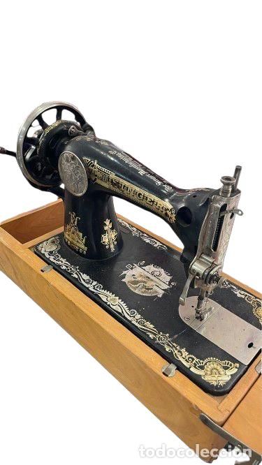 Antig&uuml;edades: M&aacute;quina de coser antigua - Foto 3