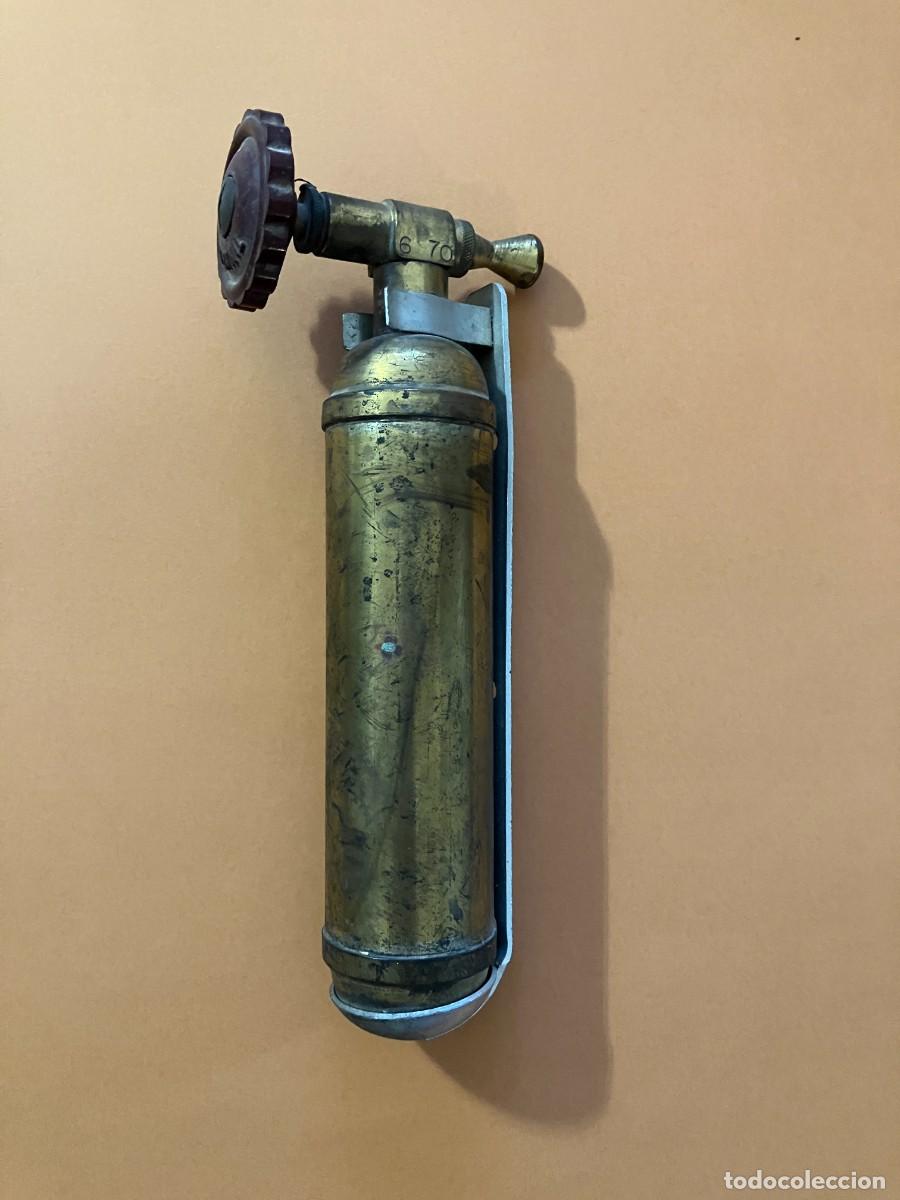 Antig&uuml;edades: Extintor Tinker de 22 cm. de coche - Foto 2