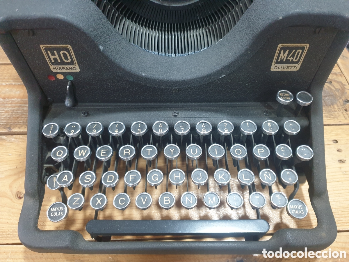 Antig&uuml;edades: Maquina de escribir hispano olivetti - Foto 3
