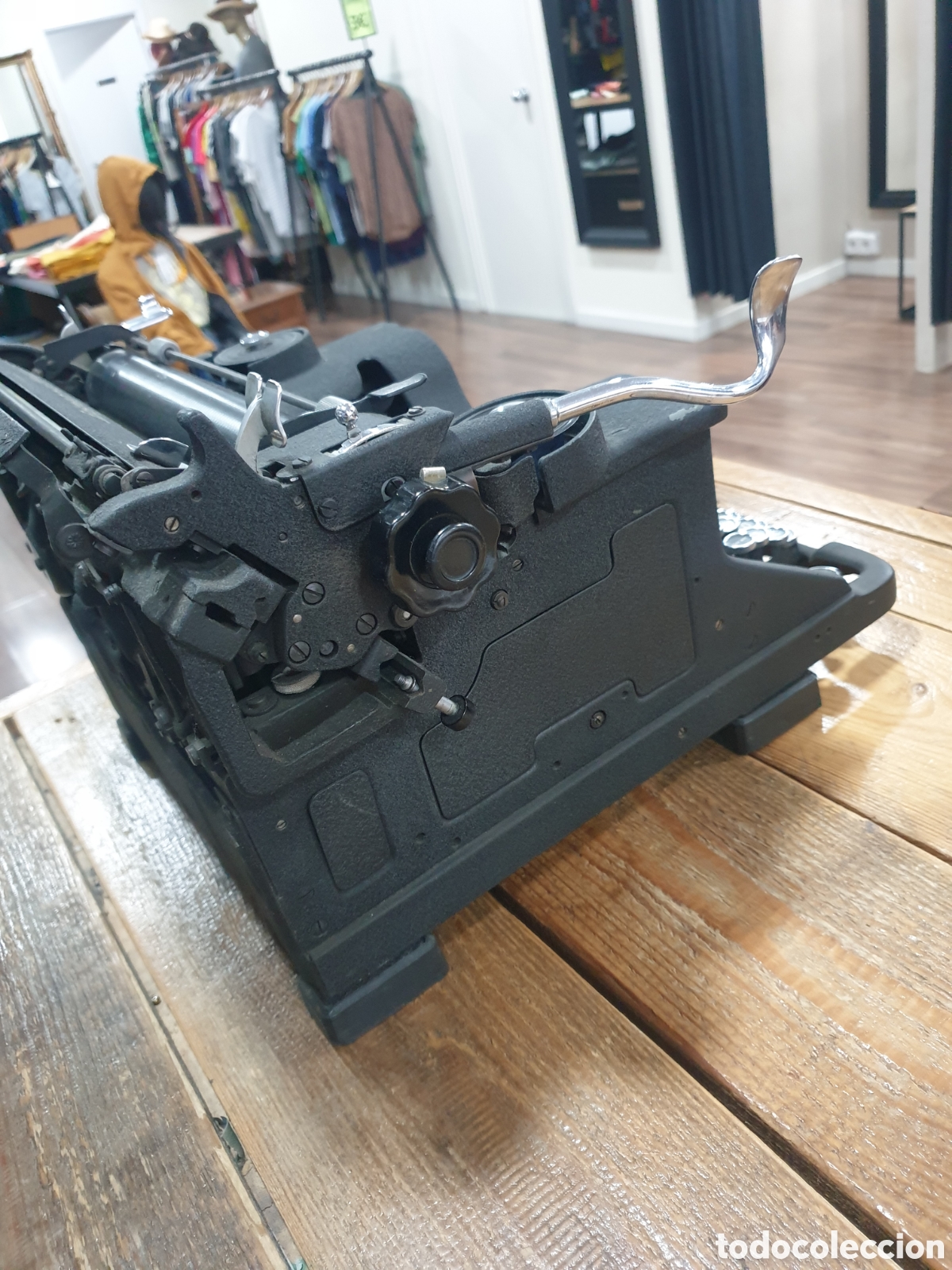 Antig&uuml;edades: Maquina de escribir hispano olivetti - Foto 4