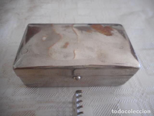 Antig&uuml;edades: antigua maquinilla de afeitar - Foto 3