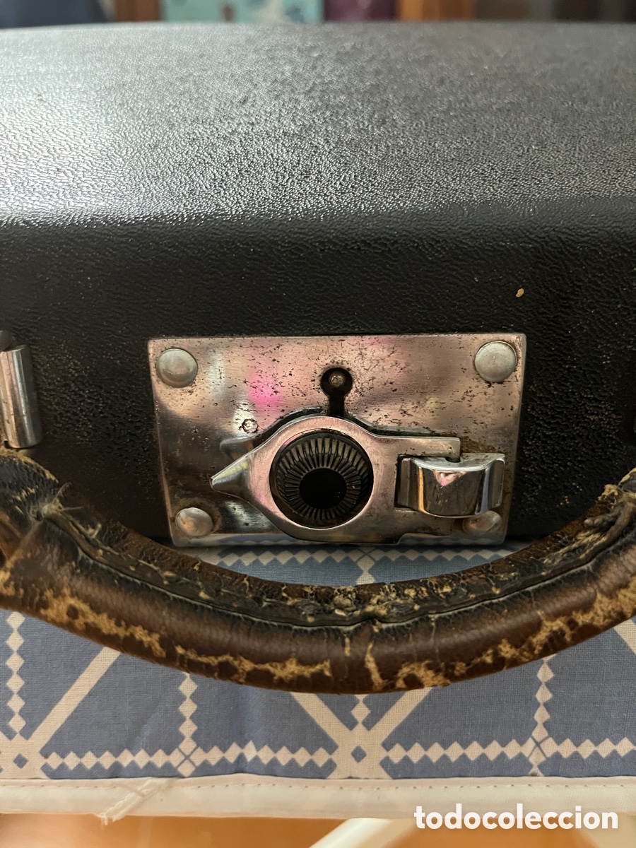 Antig&uuml;edades: M&aacute;quina de escribir Patria - Foto 10