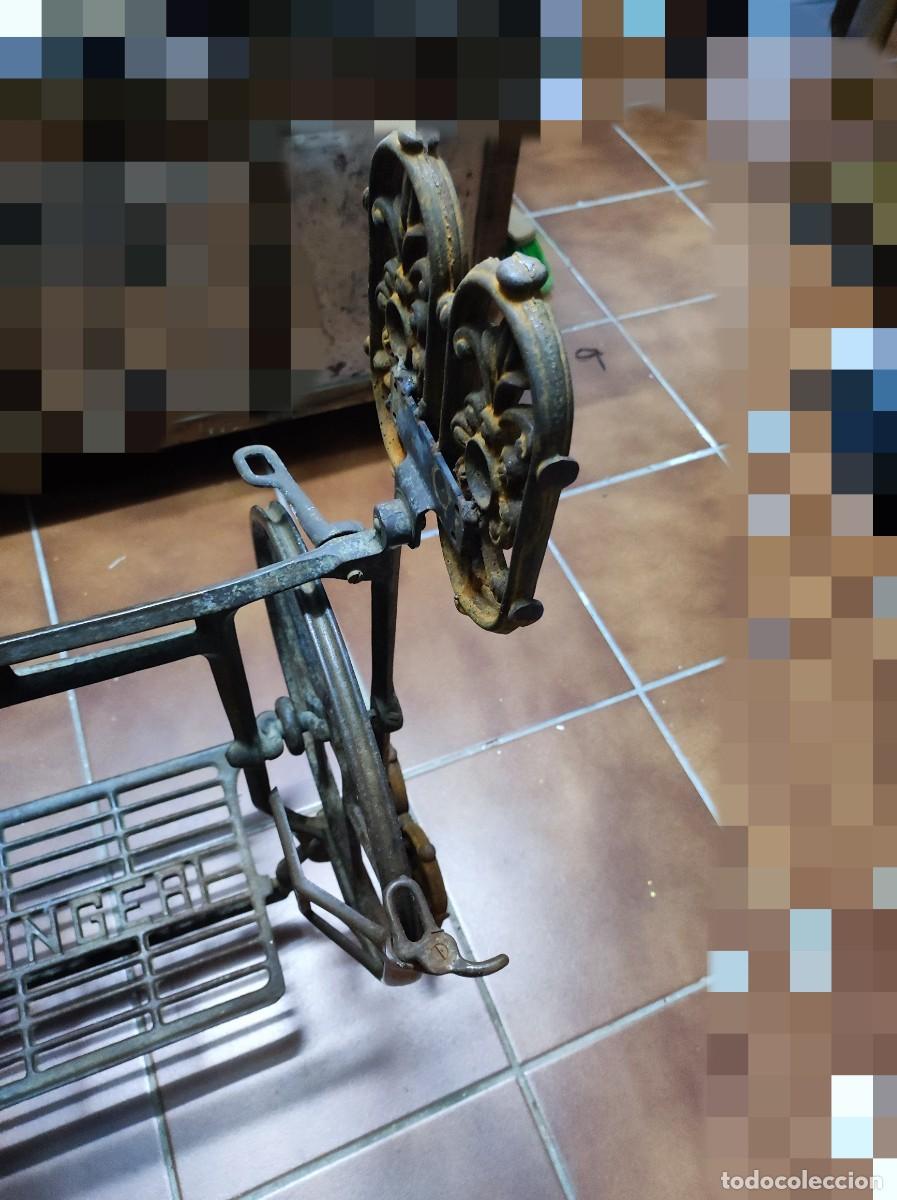 Antig&uuml;edades: Pie de m&aacute;quina de coser singer - Foto 6