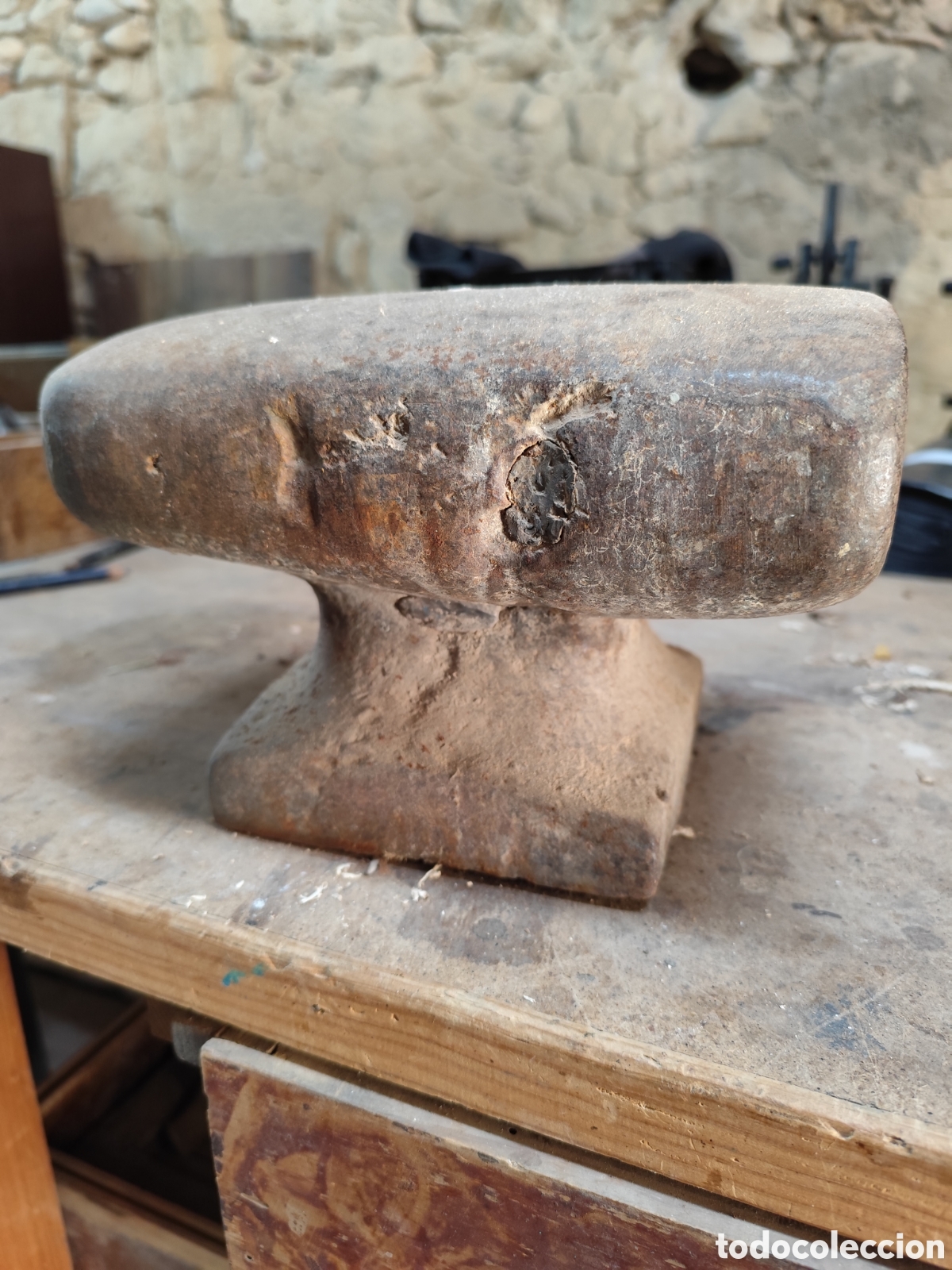 Antig&uuml;edades: Antiguo yunque con bonita forma - Foto 1