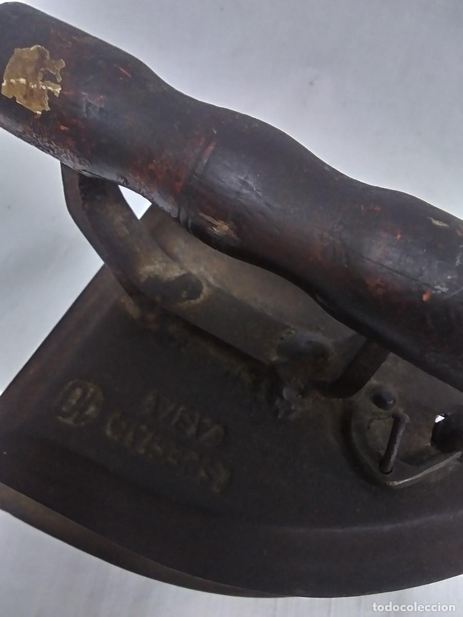 Antig&uuml;edades: Plancha de hierro y bronce original siglo XIX - Foto 2