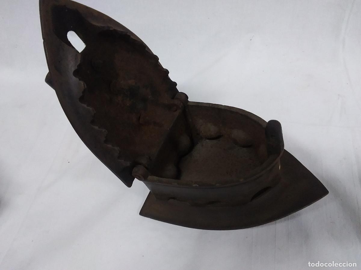 Antig&uuml;edades: Plancha de hierro y bronce original siglo XIX - Foto 3