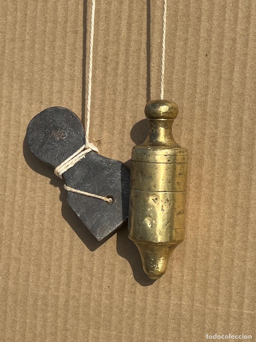 Antig&uuml;edades: Plomada completa 9 cm de largo - Foto 3