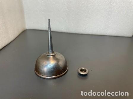 Antig&uuml;edades: Aceitera maquina de coser Sigma - Foto 1