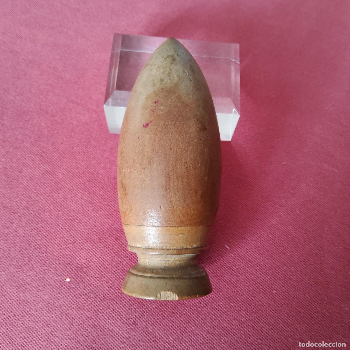 Antig&uuml;edades: ANTIGUO ALFILETERO DE MADERA CON FORMA DE BELLOTA - Foto 2