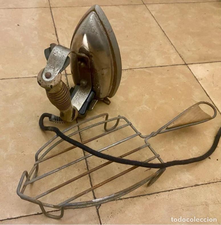 Antig&uuml;edades: PLANCHA ANTIGUA EL&Eacute;CTRICA - Foto 3