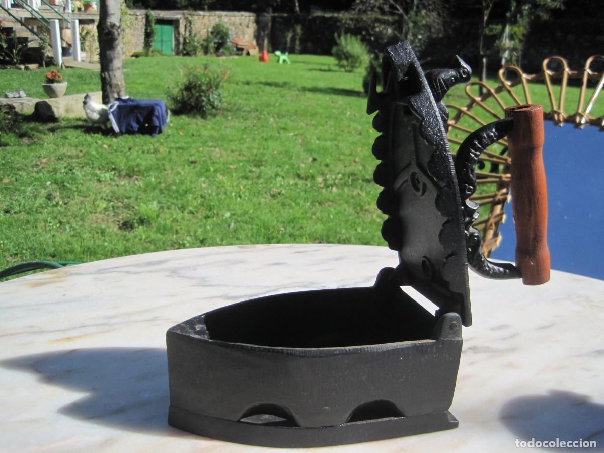 Antig&uuml;edades: PLANCHA DE CARB&Oacute;N - HIERRO FUNDIDO - CON SOPORTE - Foto 11