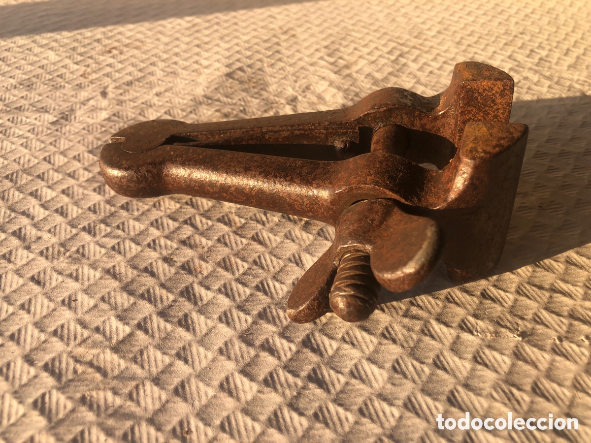 Antig&uuml;edades: Antiguo tornillo de carpintero - Foto 3