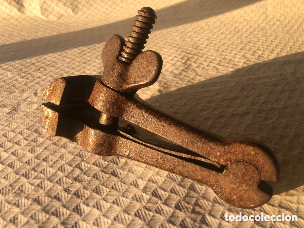 Antig&uuml;edades: Antiguo tornillo de carpintero - Foto 7