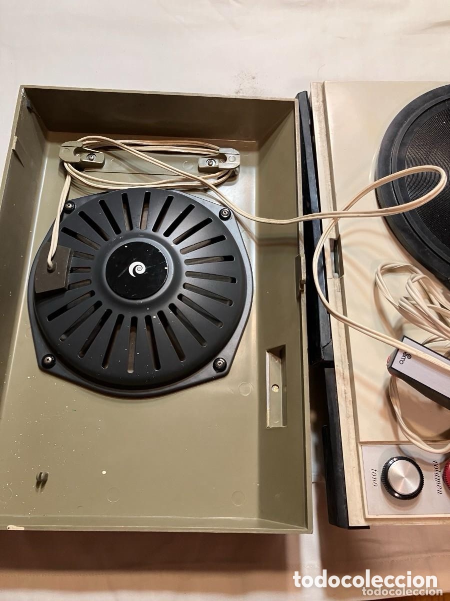 Antig&uuml;edades: Tocadiscos Cosmo 610 - Foto 5