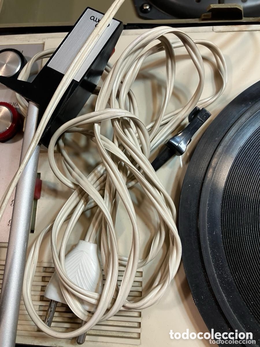 Antig&uuml;edades: Tocadiscos Cosmo 610 - Foto 6