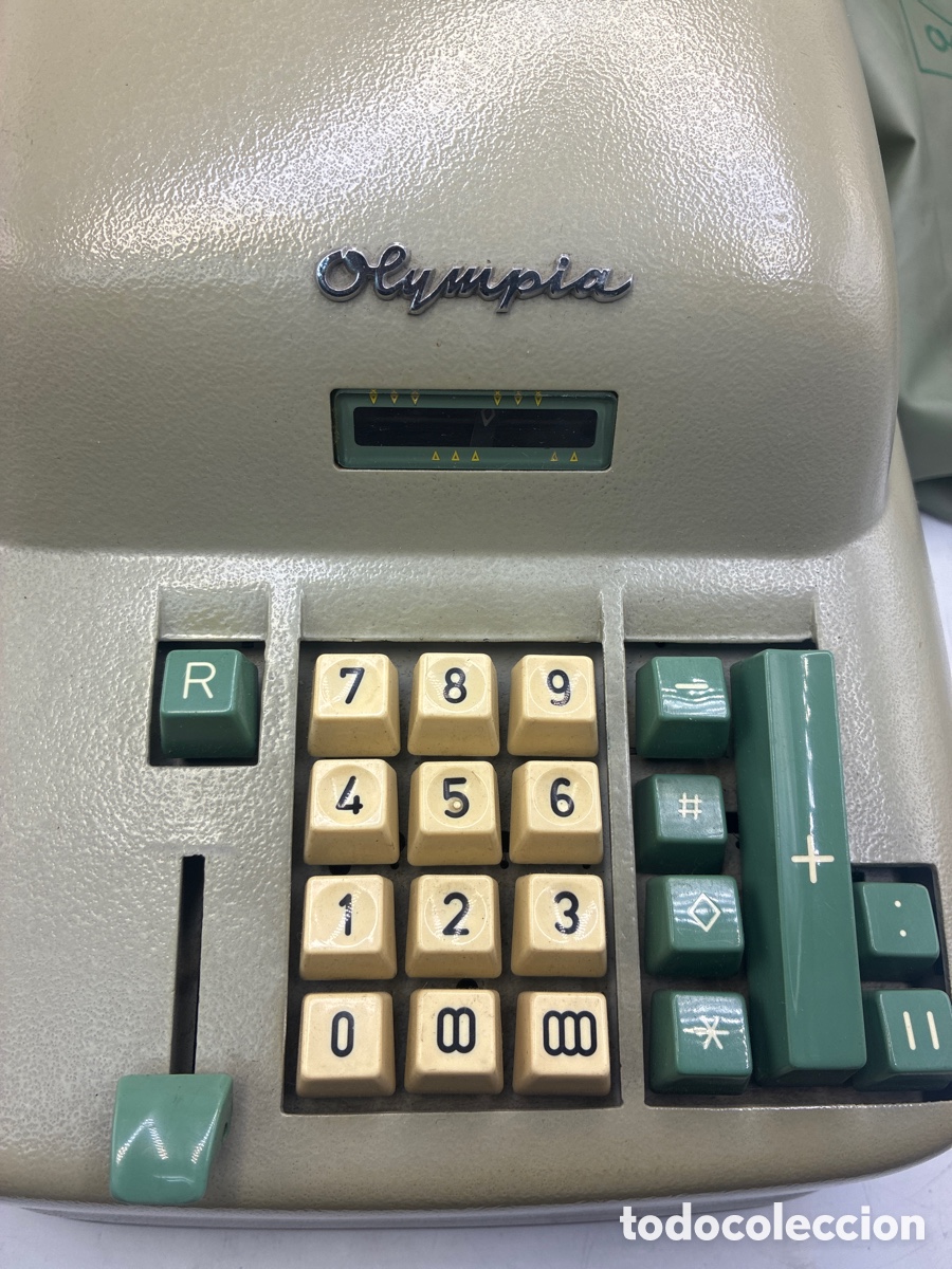Antig&uuml;edades: M&aacute;quina de sumar Olympia. Conserva la funda original. - Foto 2