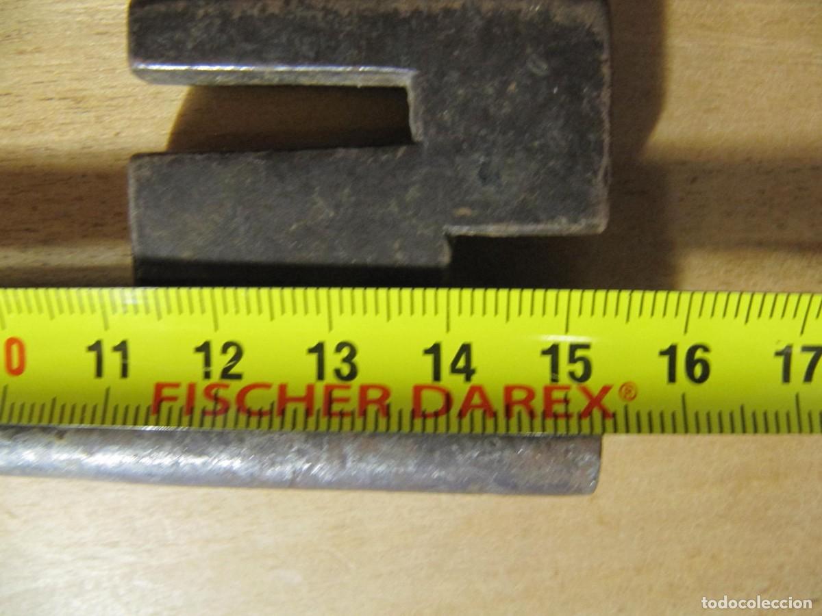 Antig&uuml;edades: ANTIGUA LLAVE FORJADA DE HIERRO - MIDE 15 CM - Foto 5