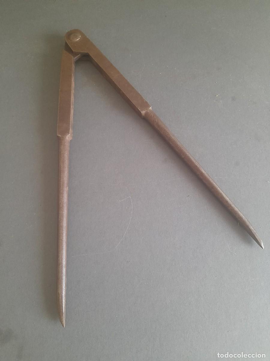Antig&uuml;edades: compas macizo de hierro, 27,5cm aprox, marca PPG, 362g - Foto 2