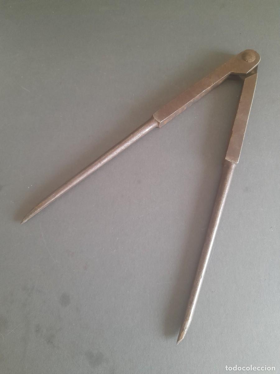 Antig&uuml;edades: compas macizo de hierro, 27,5cm aprox, marca PPG, 362g - Foto 3
