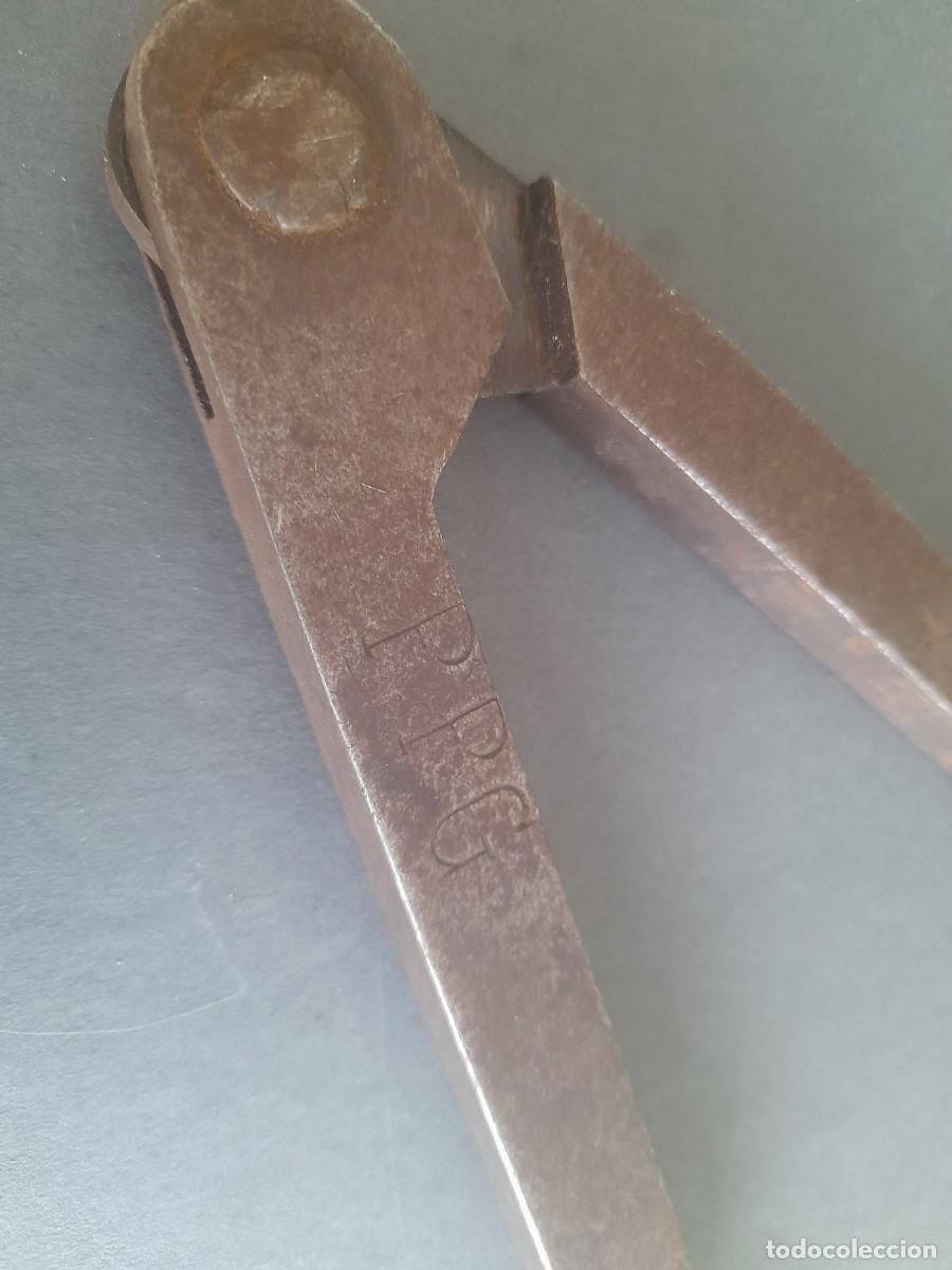 Antig&uuml;edades: compas macizo de hierro, 27,5cm aprox, marca PPG, 362g - Foto 4