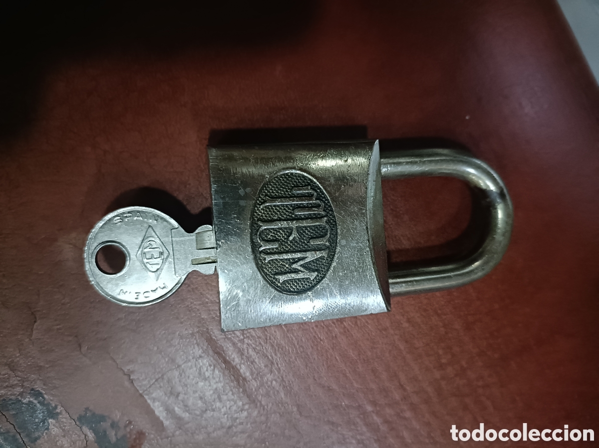 Antig&uuml;edades: Vintage Candado antiguo TEM con llave - Foto 1