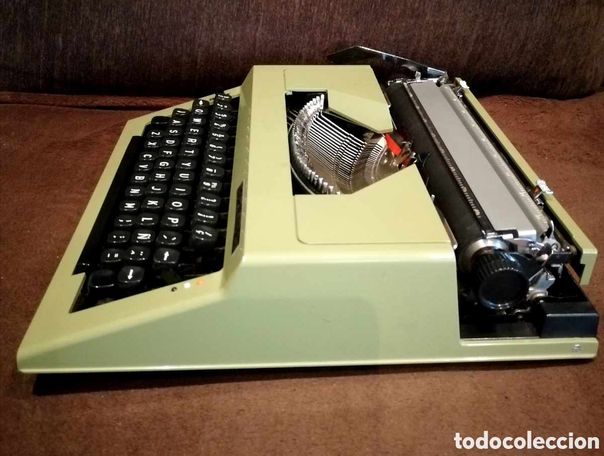 Antig&uuml;edades: M&aacute;quina de escribir Maritsa 30 - Foto 9