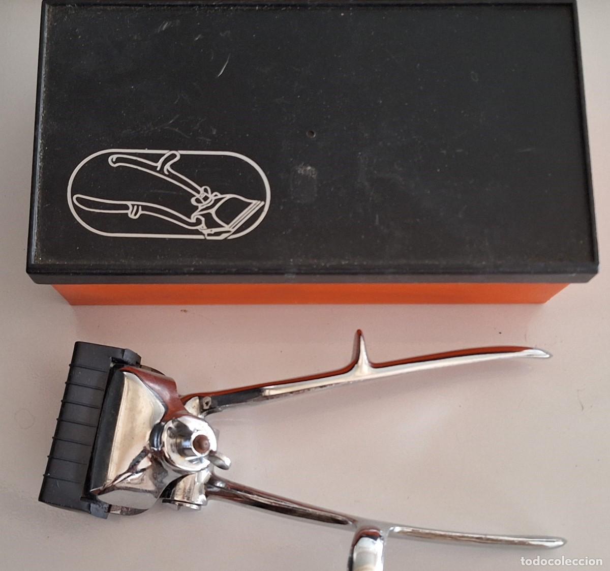 Antig&uuml;edades: Maquinilla de cortar el pelo - Foto 1