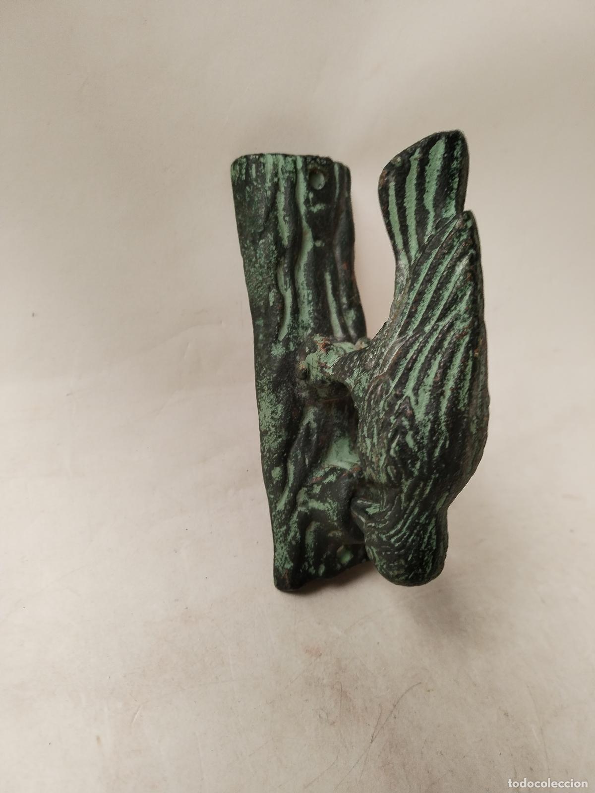 Antig&uuml;edades: aldaba pajaro carpintero en bronce - c173 - Foto 2