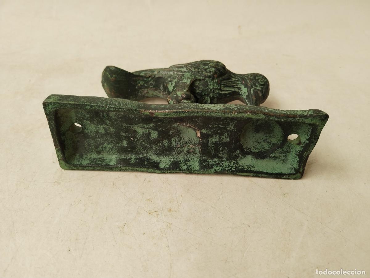 Antig&uuml;edades: aldaba pajaro carpintero en bronce - c173 - Foto 3