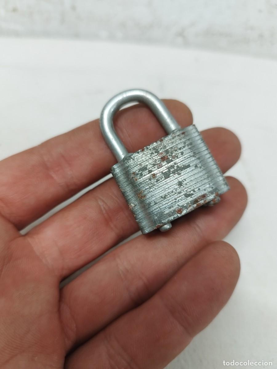 Antig&uuml;edades: Antiguo candado ABUS sin llave. - Foto 2