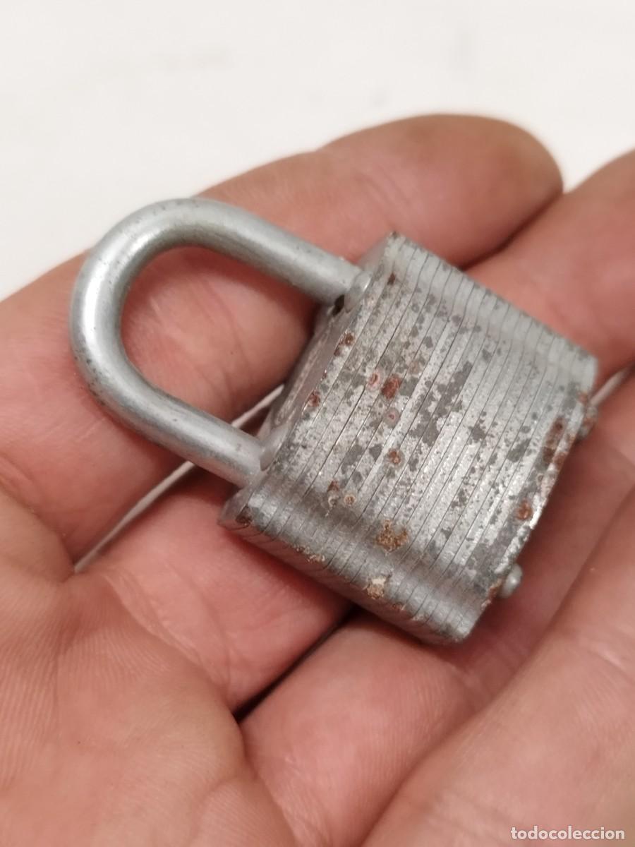 Antig&uuml;edades: Antiguo candado ABUS sin llave. - Foto 5