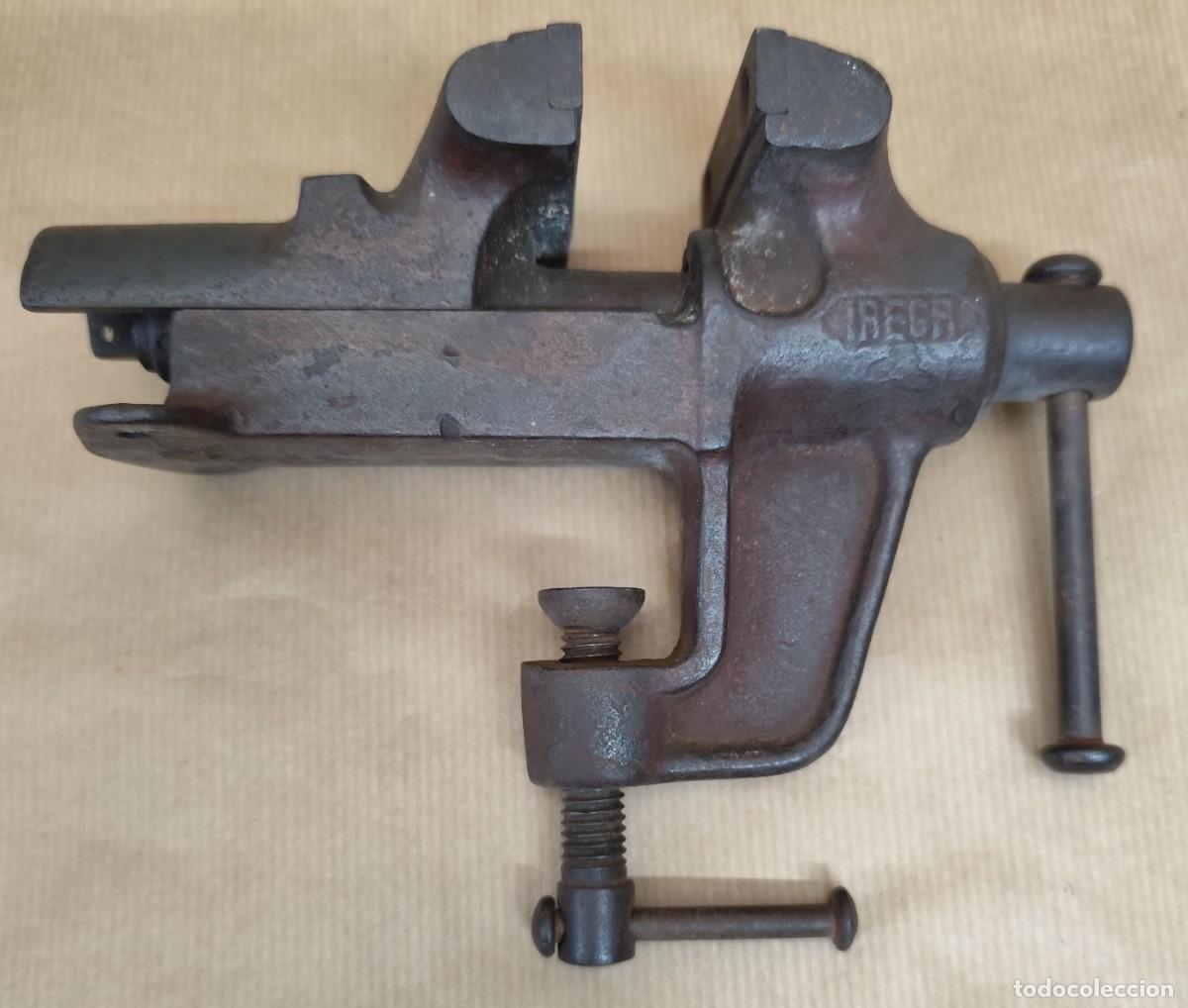 Antig&uuml;edades: Peque&ntilde;o tornillo de banco, Irega - Foto 7