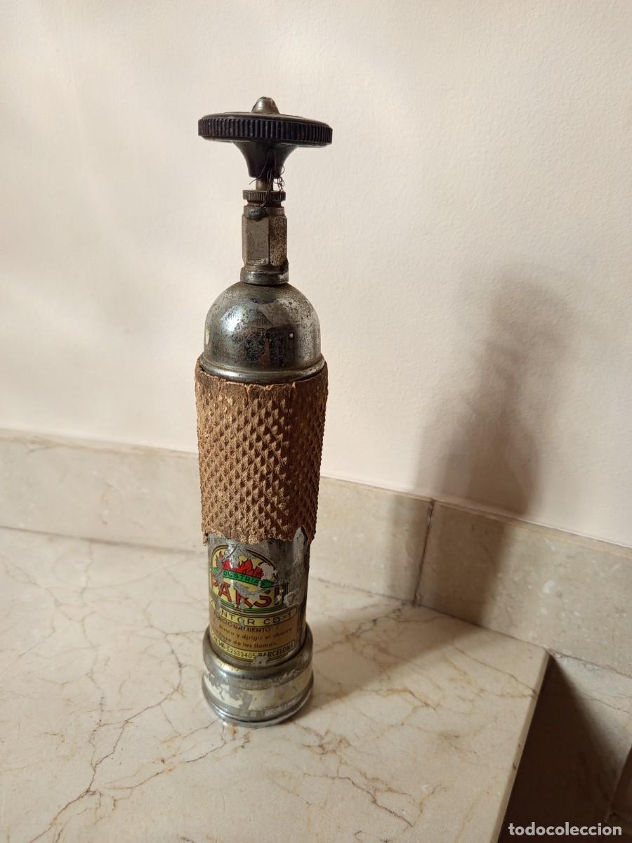 Antig&uuml;edades: Antiguo extintor Pardi para coche - Foto 1