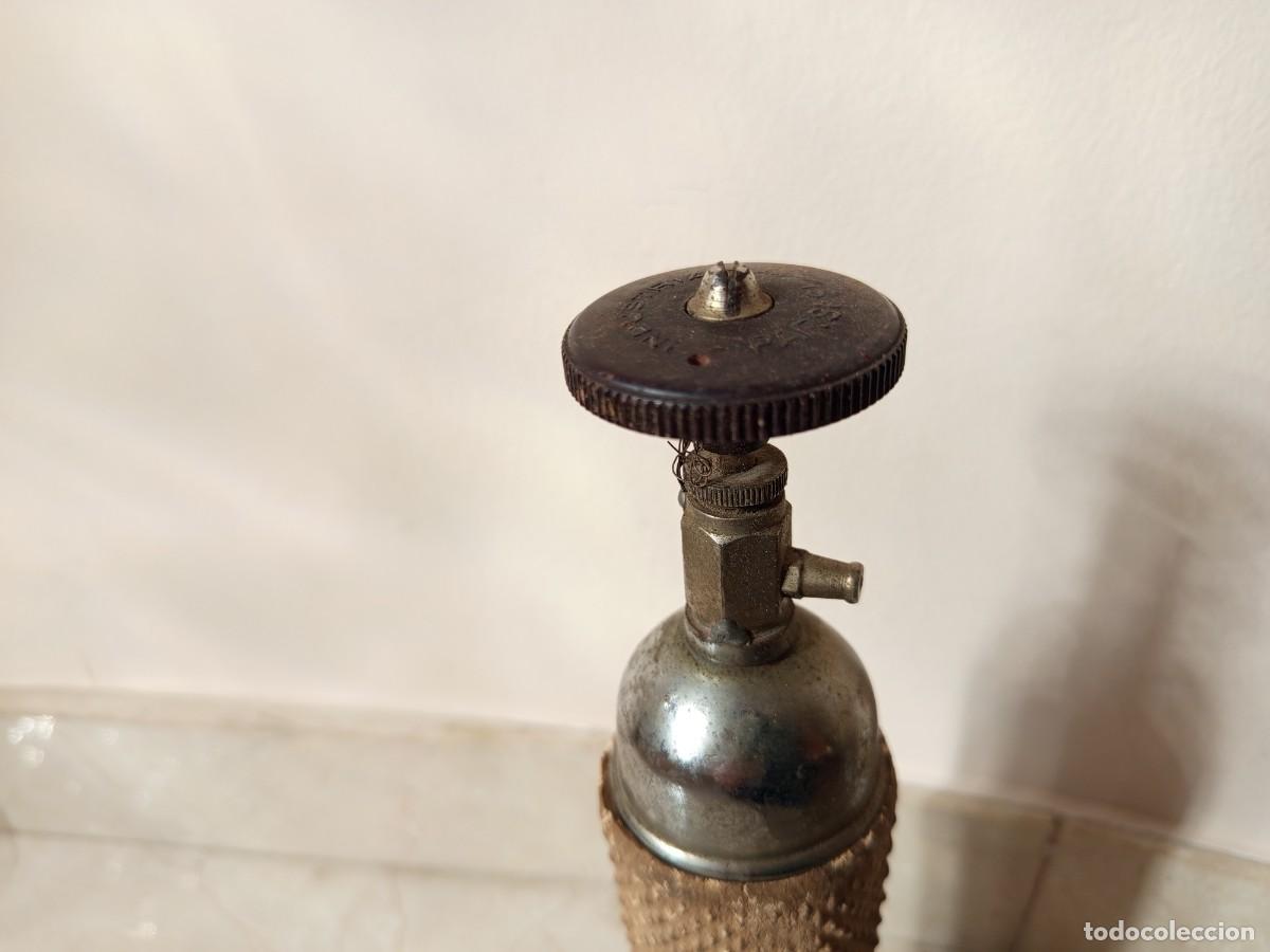 Antig&uuml;edades: Antiguo extintor Pardi para coche - Foto 3