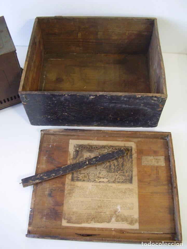 Antig&uuml;edades: Linterna m&aacute;gica Ernst Plank en su caja original - Foto 3
