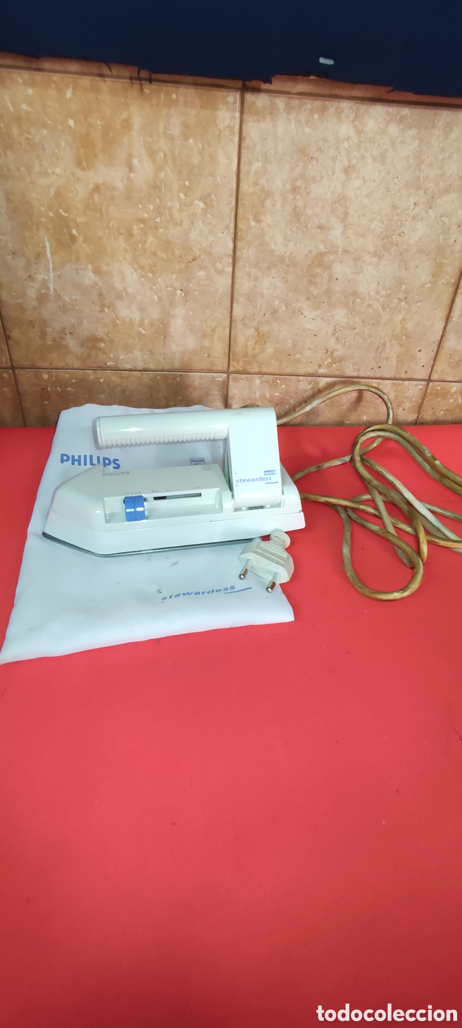 Antig&uuml;edades: Antigua plancha de viaje Philips - Foto 2