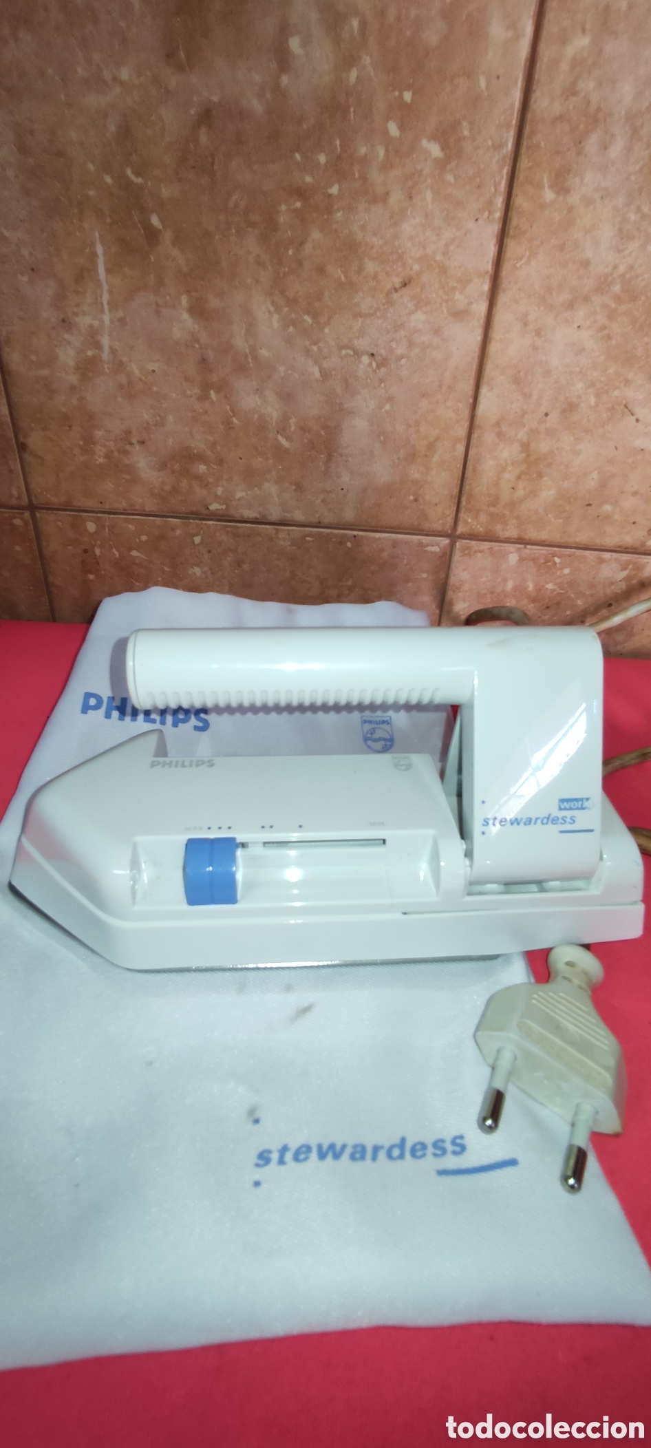Antig&uuml;edades: Antigua plancha de viaje Philips - Foto 3