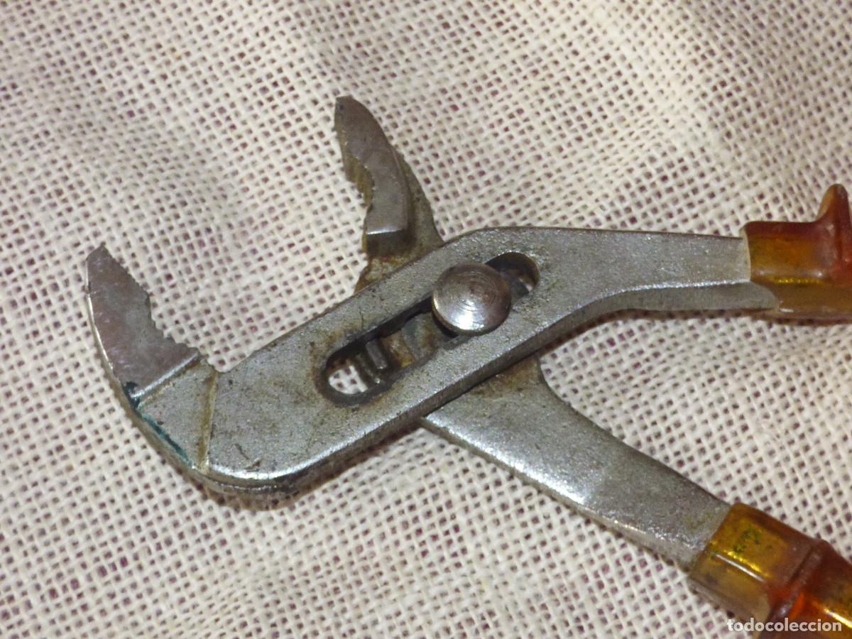 Antig&uuml;edades: Alicates extensibles.24 cm. - Foto 2