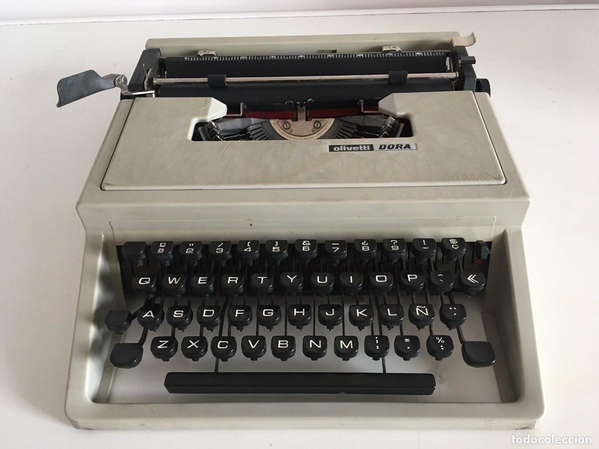 Antig&uuml;edades: M&aacute;quina de Escribir Olivetti Dora - Foto 1