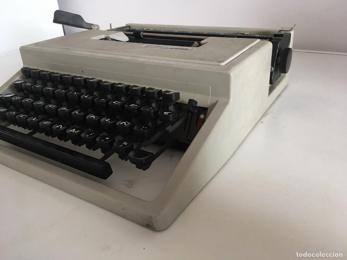 Antig&uuml;edades: M&aacute;quina de Escribir Olivetti Dora - Foto 4