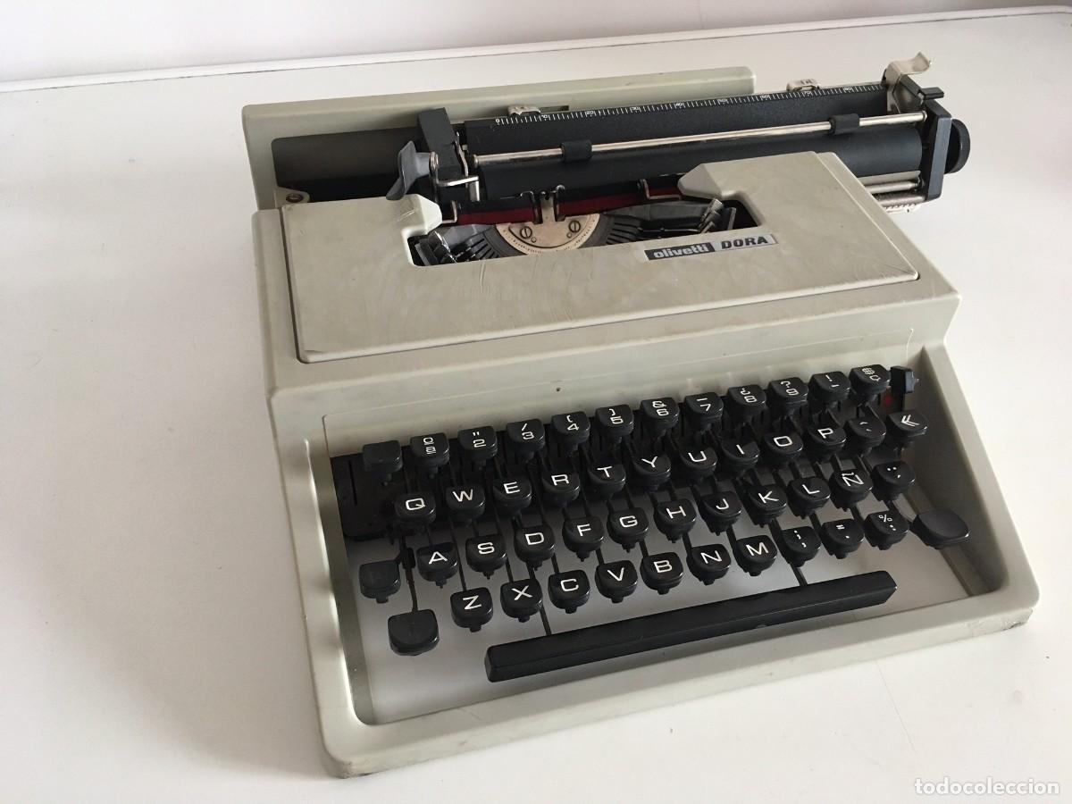 Antig&uuml;edades: M&aacute;quina de Escribir Olivetti Dora - Foto 5