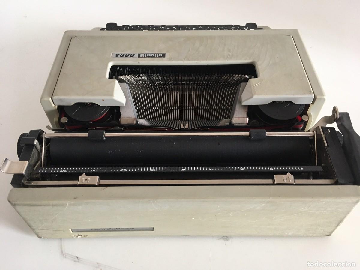 Antig&uuml;edades: M&aacute;quina de Escribir Olivetti Dora - Foto 9