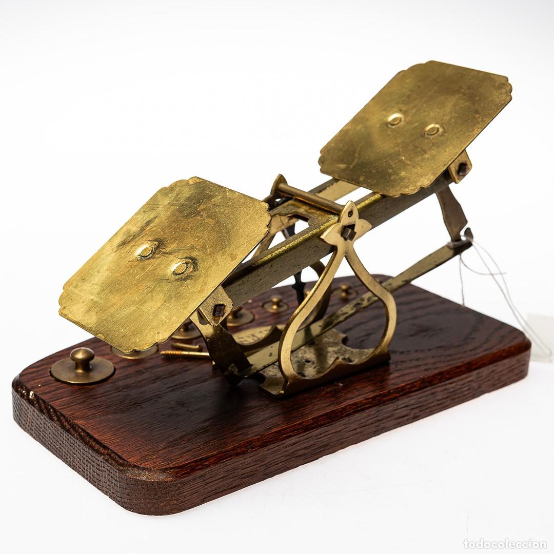 Antig&uuml;edades: B&Aacute;SCULA DE EQUILIBRIO, con pesas. - Foto 3