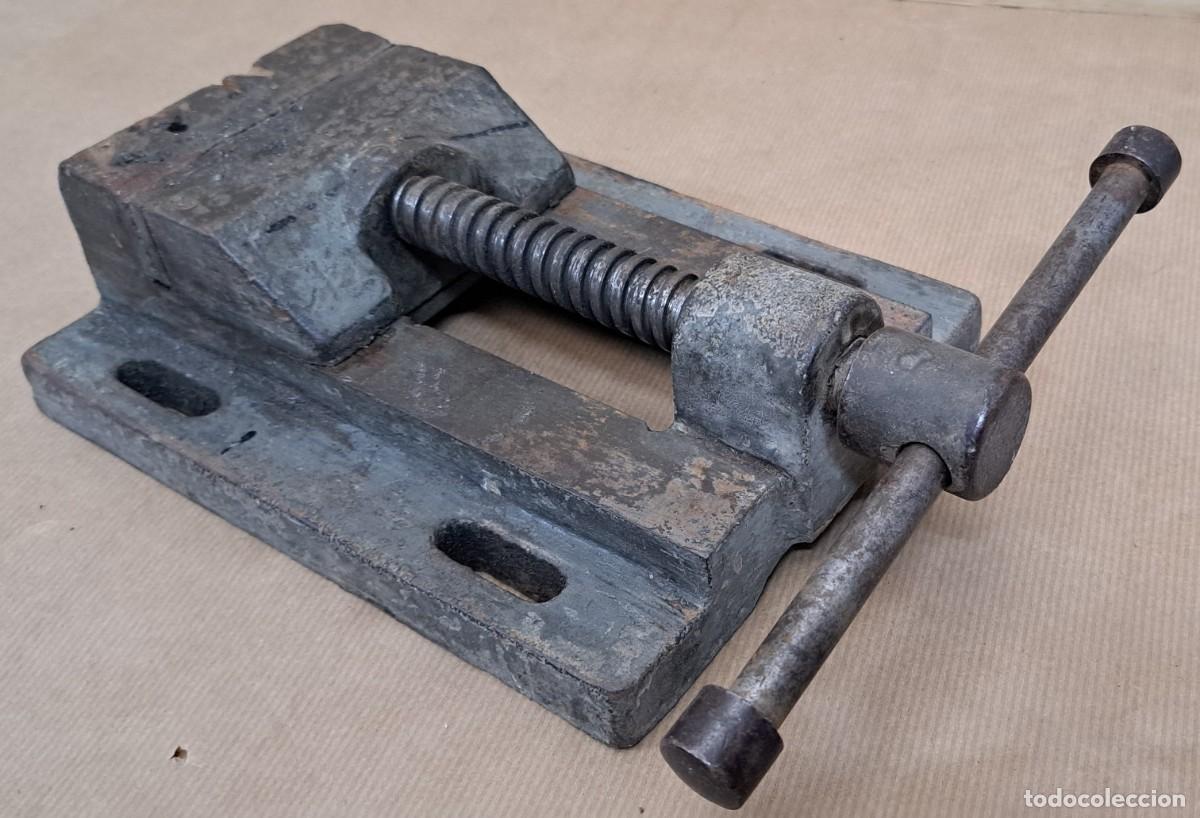 Antig&uuml;edades: Antiguo tornillo de banco - Foto 2