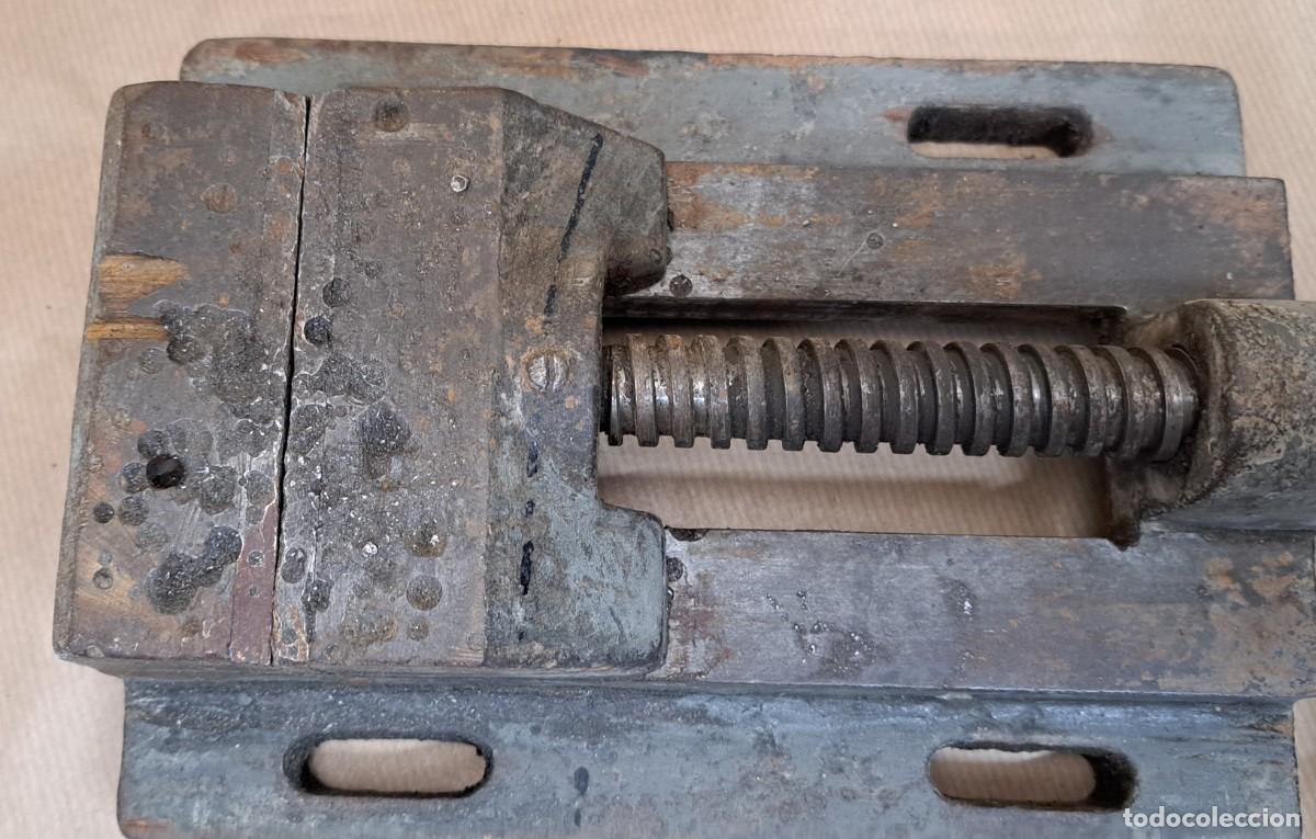 Antig&uuml;edades: Antiguo tornillo de banco - Foto 3