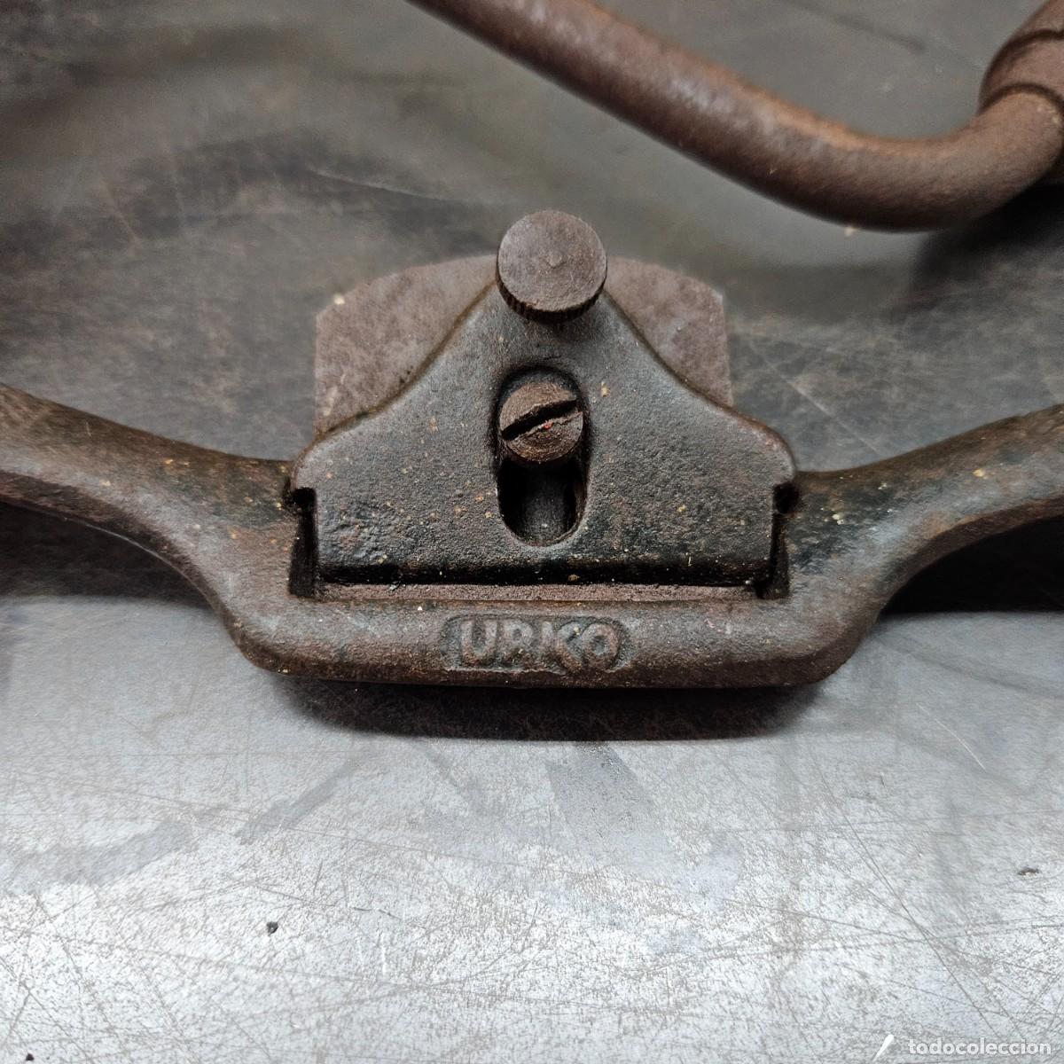 Antig&uuml;edades: bastren y taladros manuales carpinter&iacute;a - Foto 2