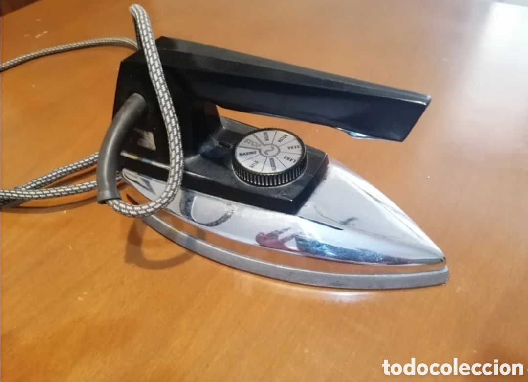 Antig&uuml;edades: Plancha vintage marca Jata. - Foto 4